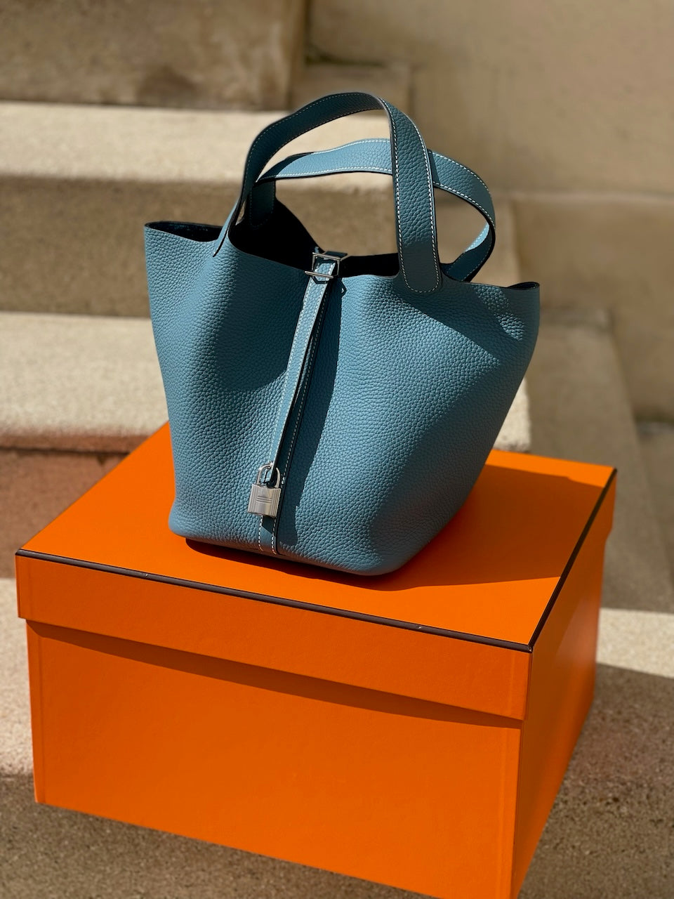 HERMÈS