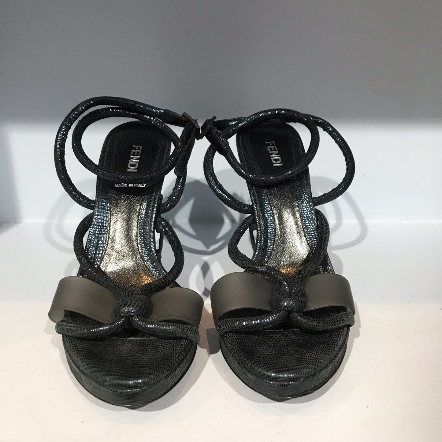 Sandales Fendi bleues T.37,5