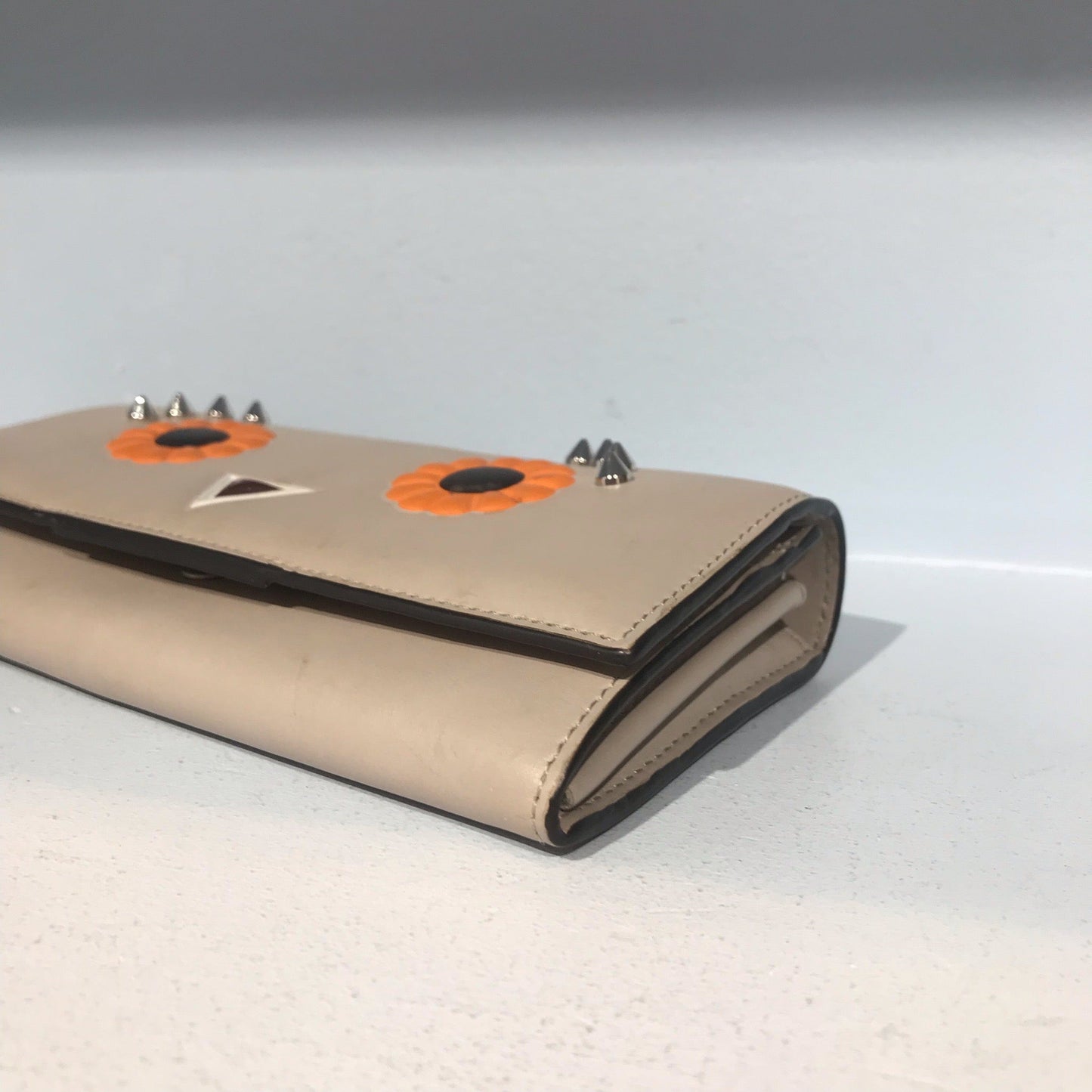 Sac portefeuille Fendi en cuir beige