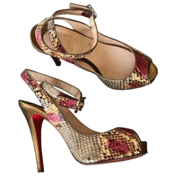 Escarpins Christian Louboutin python T.37