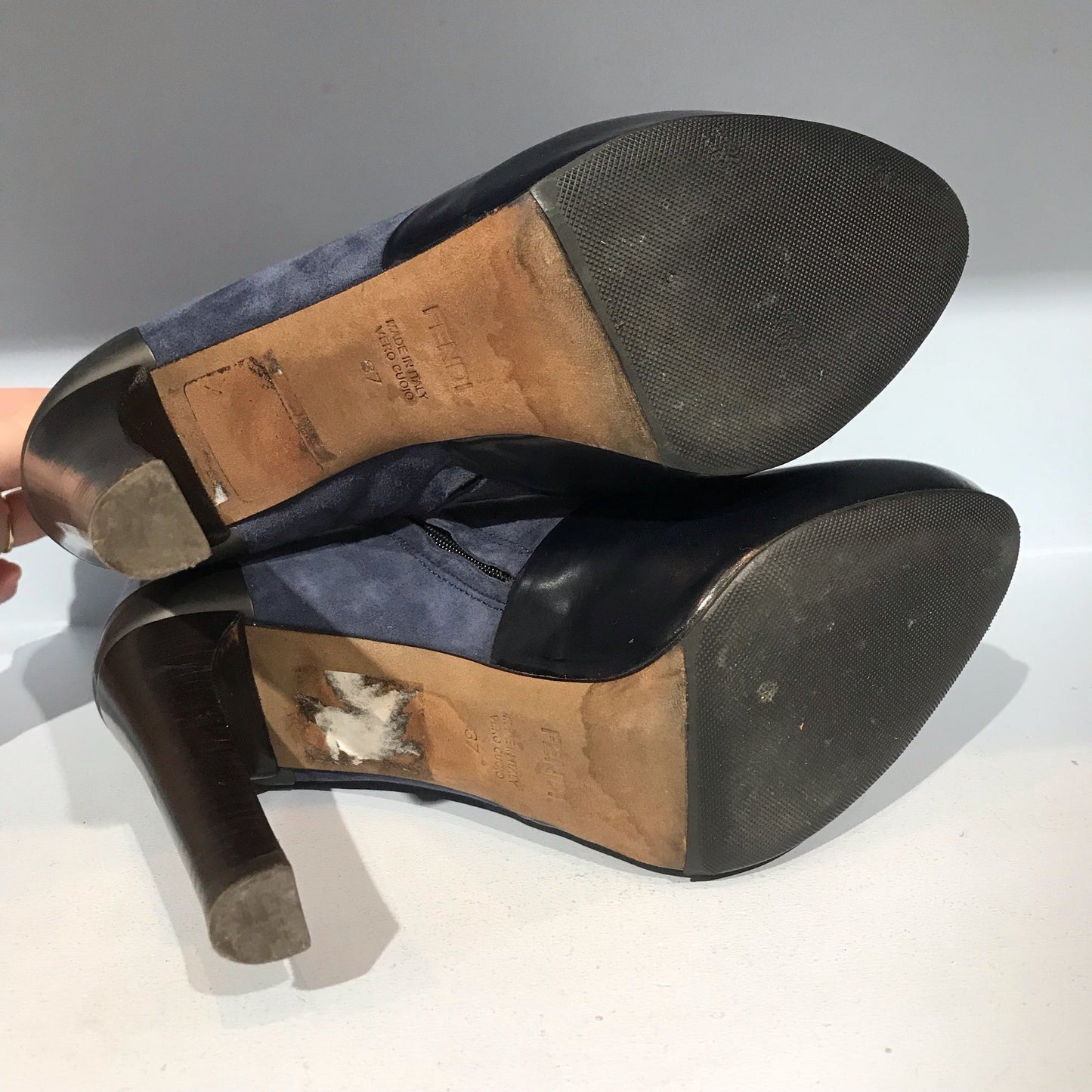 Boots Fendi bleues T.37