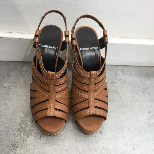 Sandales Pierre Hardy Camels T.37,5