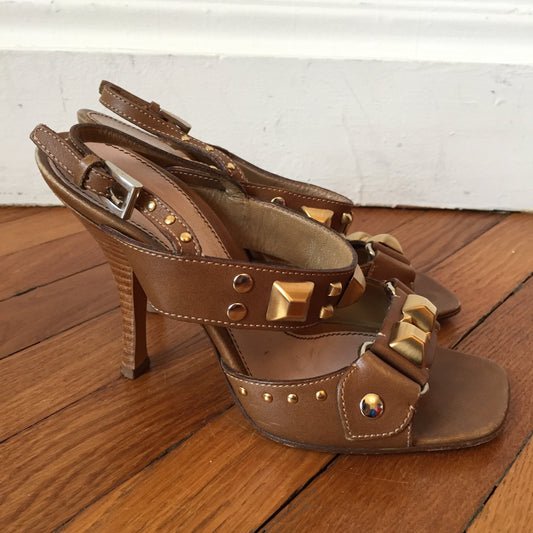 Sandales Prada à clous T.35