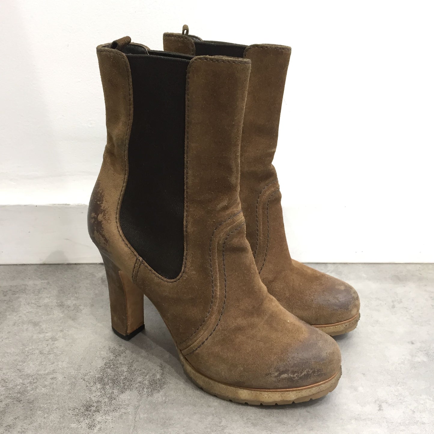 Bottines Prada beige T.36,5