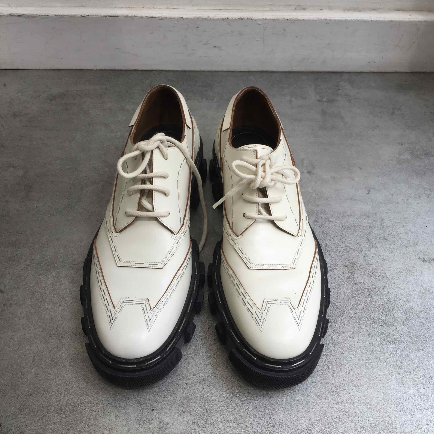 Derbies Balenciaga blanches T.37,5