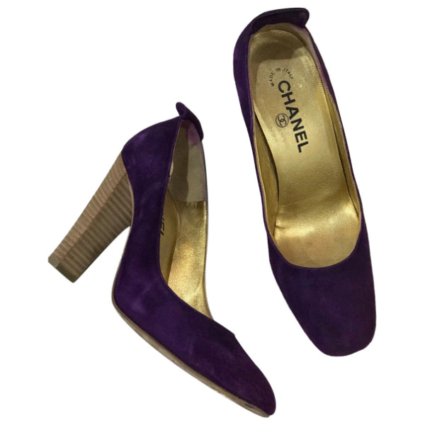 Escarpins Chanel violets T.38