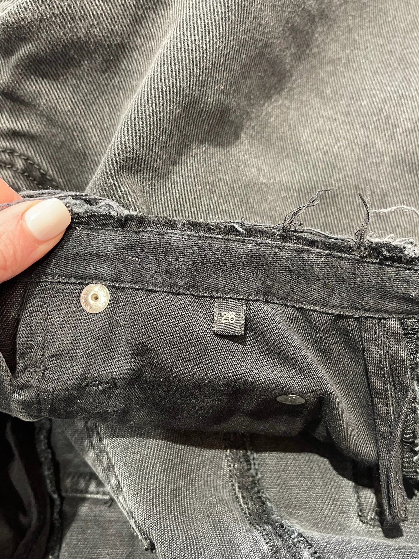 Short Valentino noir T.36