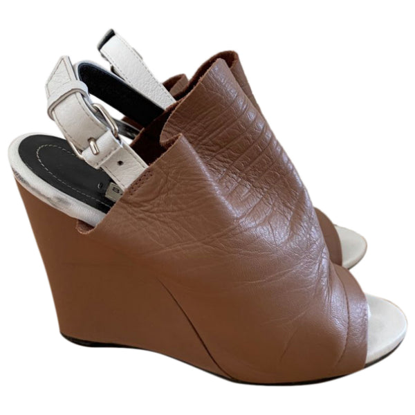 Sandales Balenciaga T.35