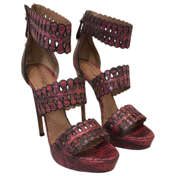 Sandales Alaia roses T.39 Neuves