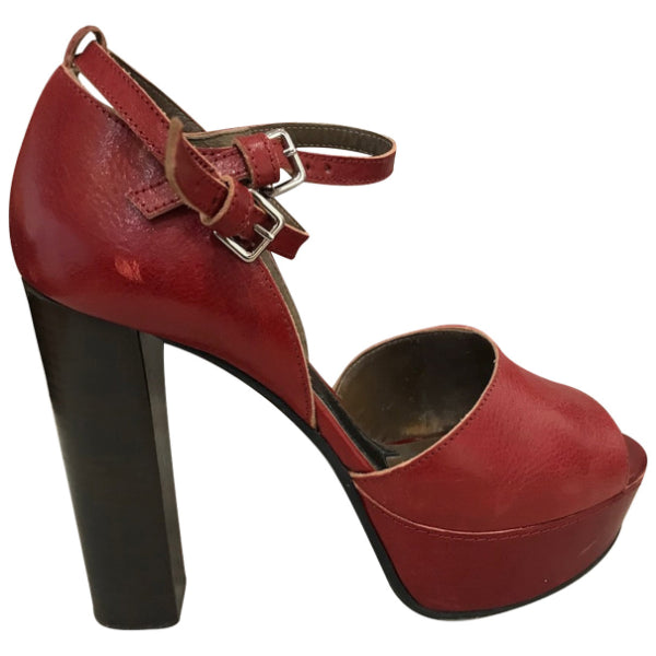 Sandales Marni rouges T.40