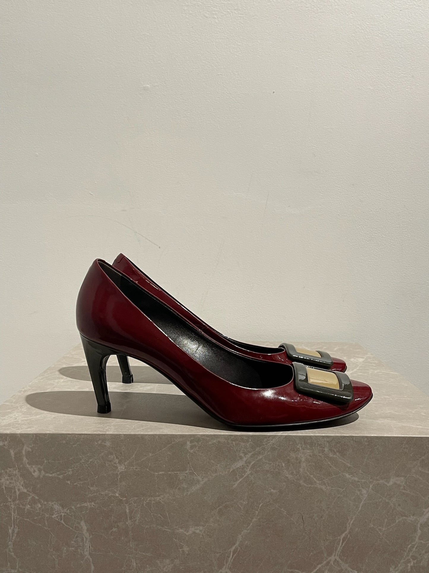 Escarpins Roger Vivier T.39,5