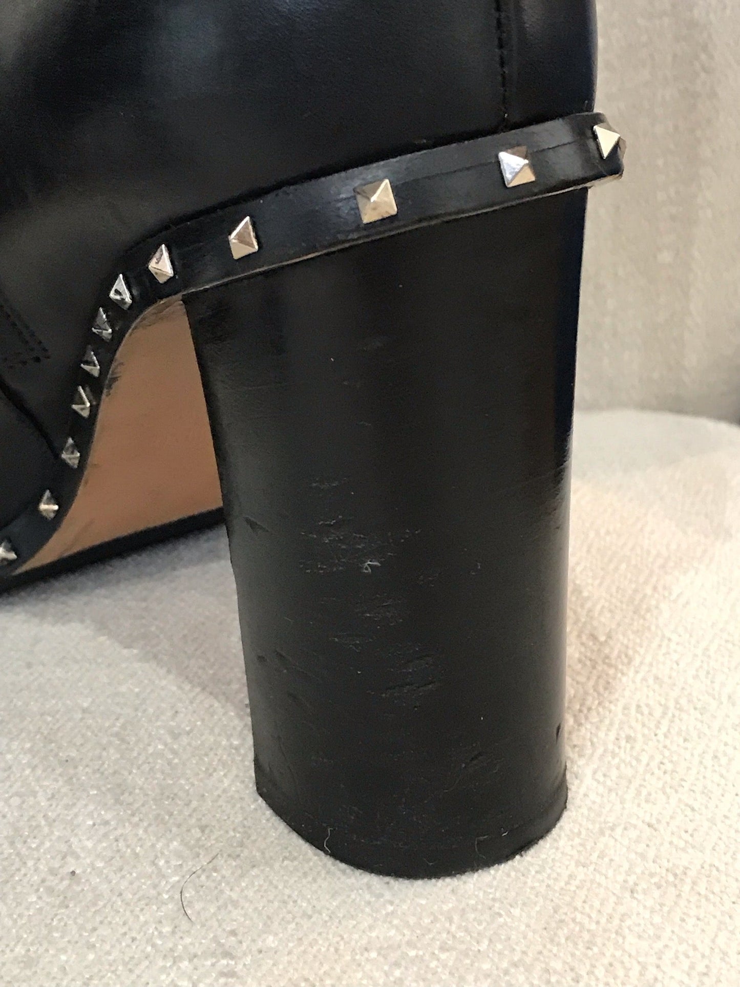 Boots Valentino noires T.38,5