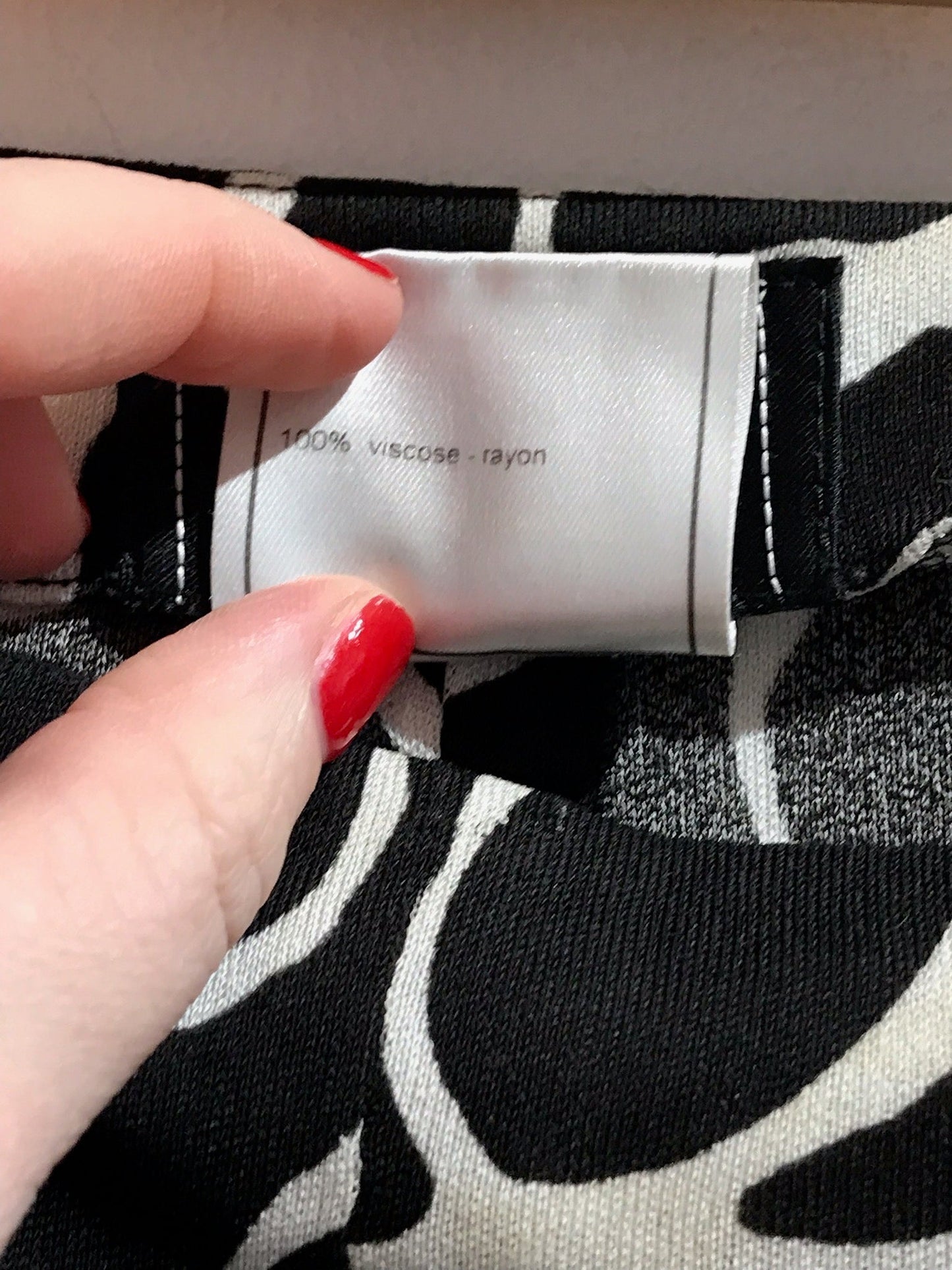 Pantalon Chanel noir imprimé T.36