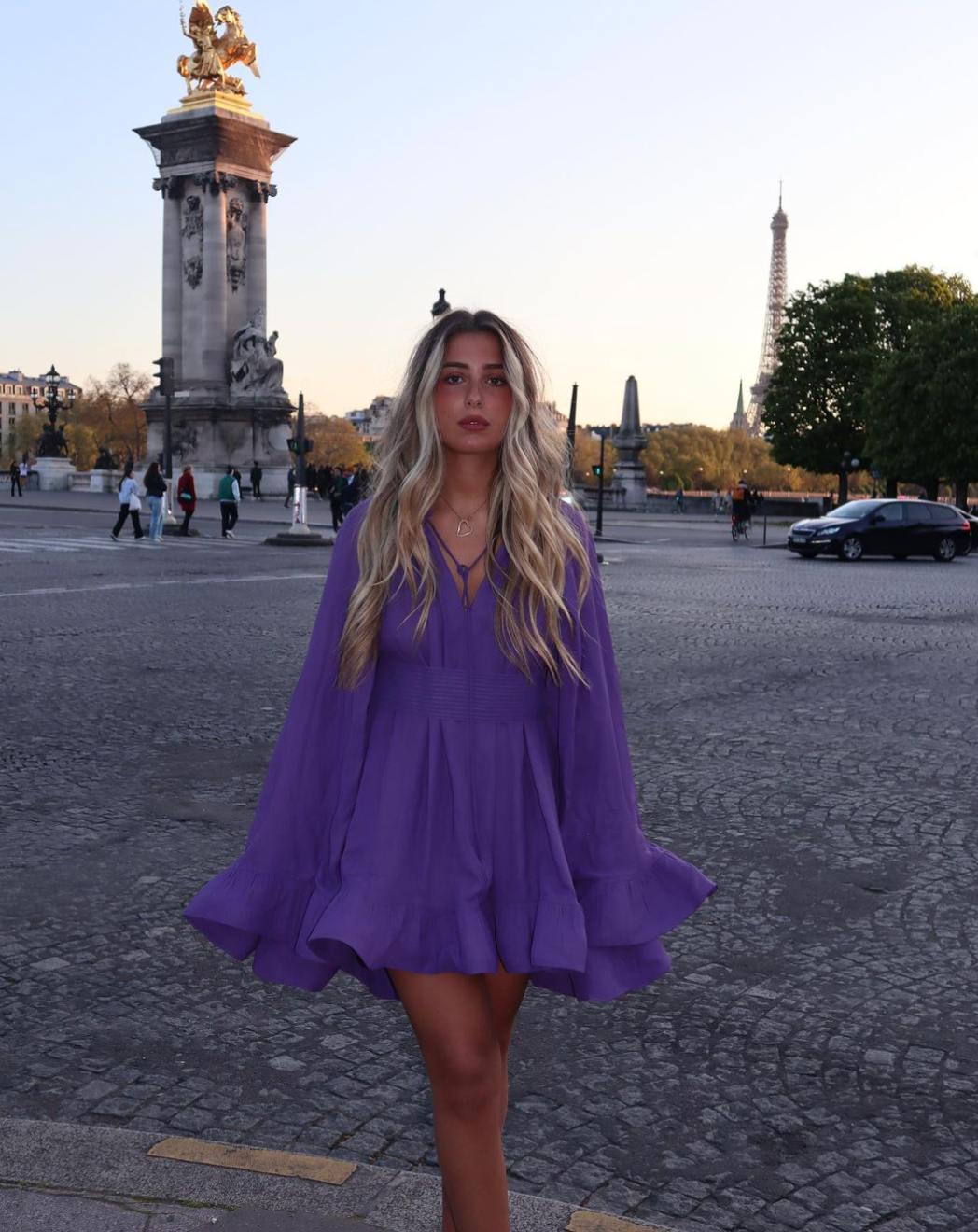 Robe violette à volants T.S