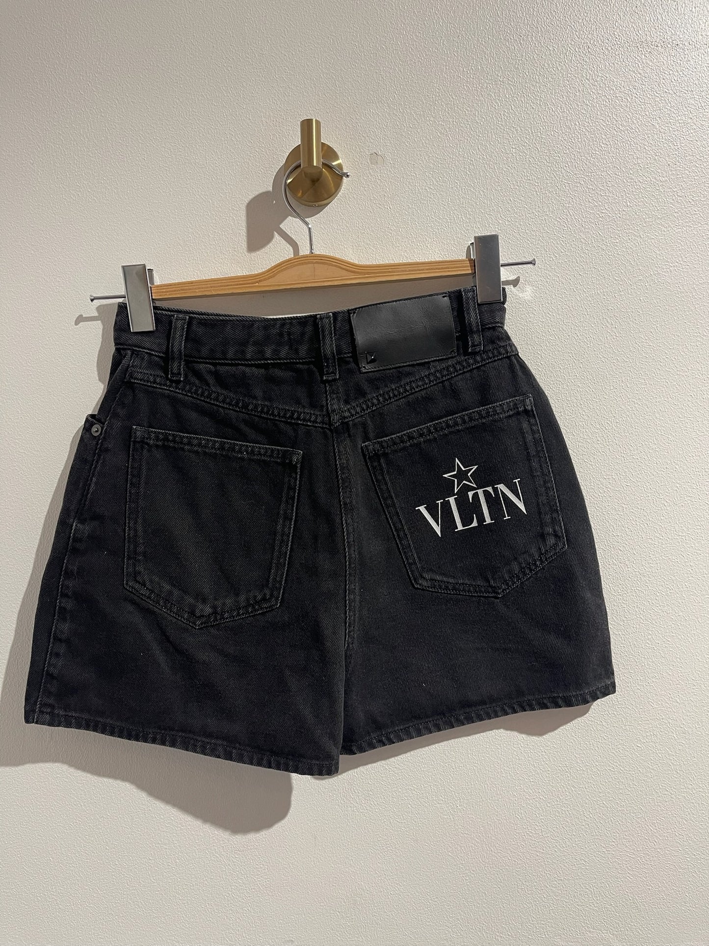 Short Valentino VLTN T.25