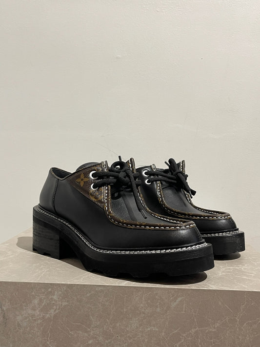 Derbies Louis Vuitton Beaubourg T.39