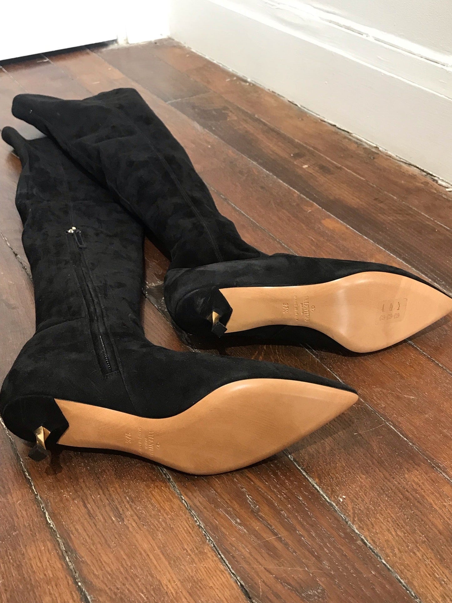 Bottes Valentino noires T.37,5 NEUVES