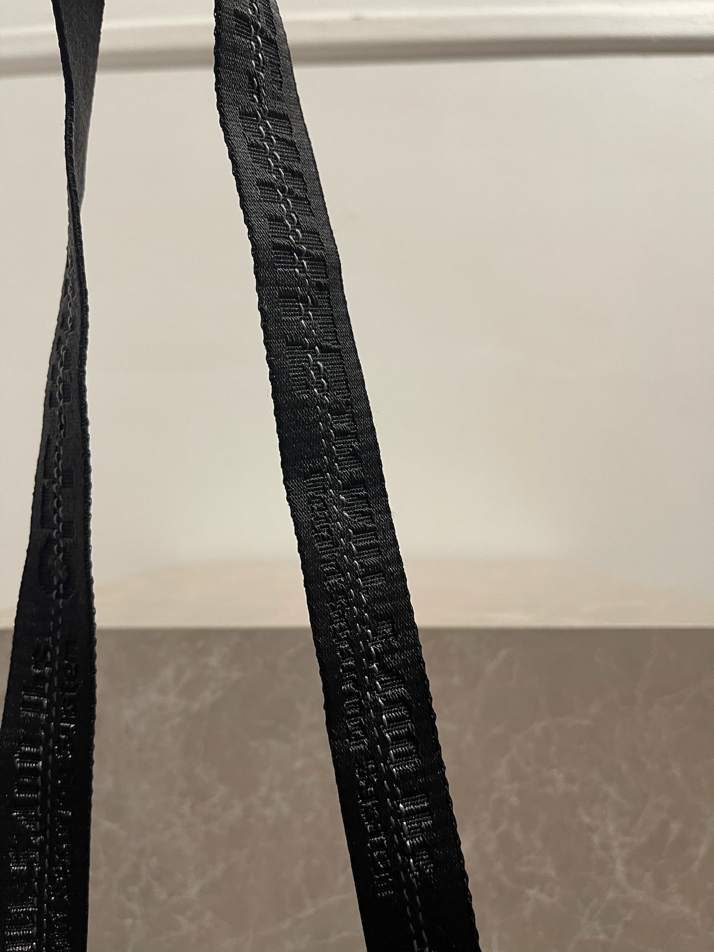 Sac Off-White Binder noir