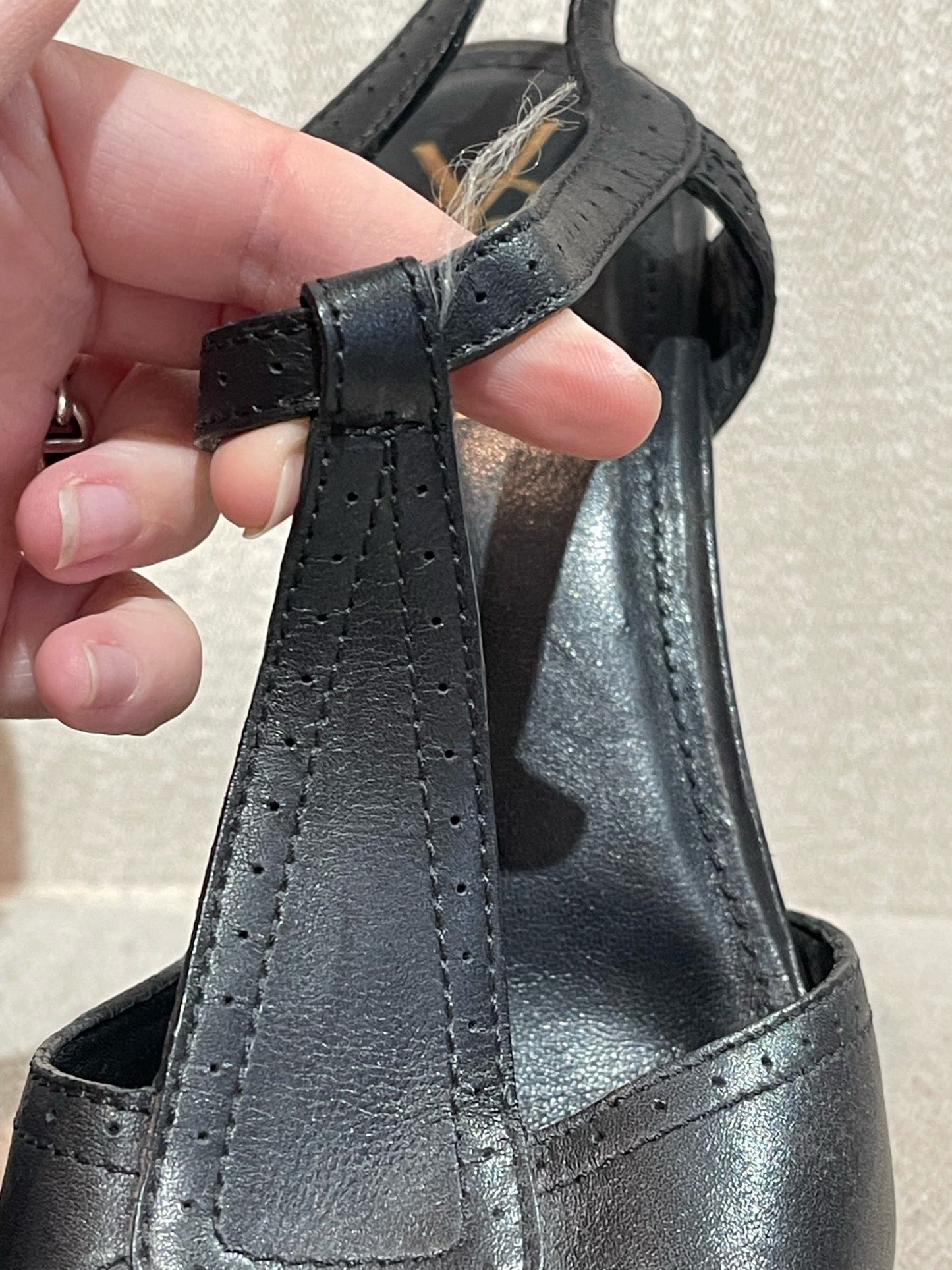 Sandales Yves Saint Laurent noires T.39