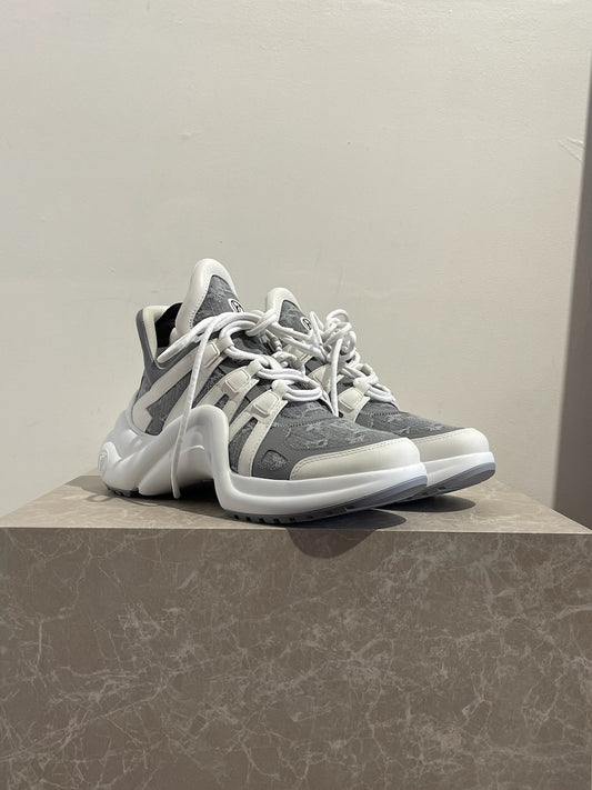 Baskets Louis Vuitton Archlight T.40
