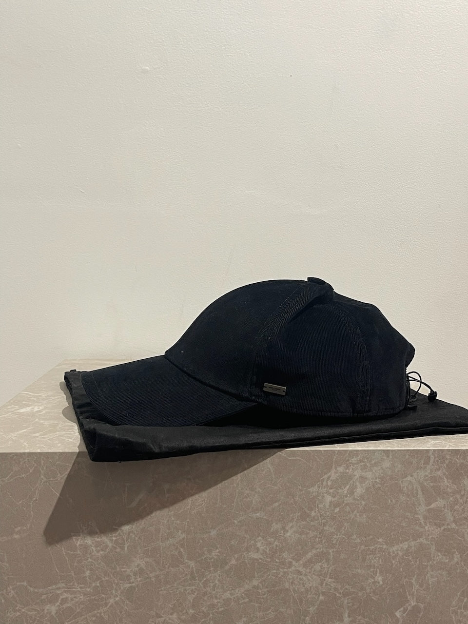 Casquette Saint Laurent noire T.59 NEUVE