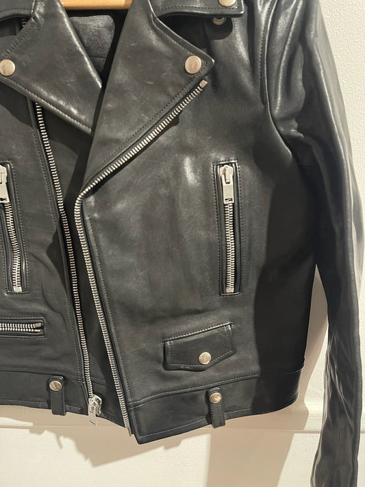 Perfecto Saint Laurent noir T.42