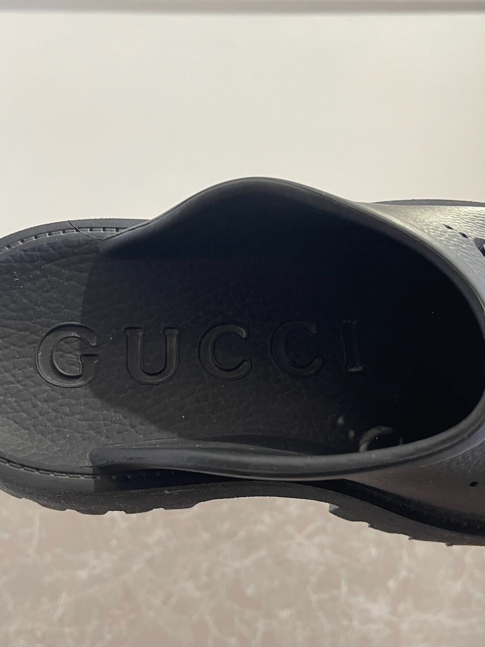 Mules Gucci noirs T.36