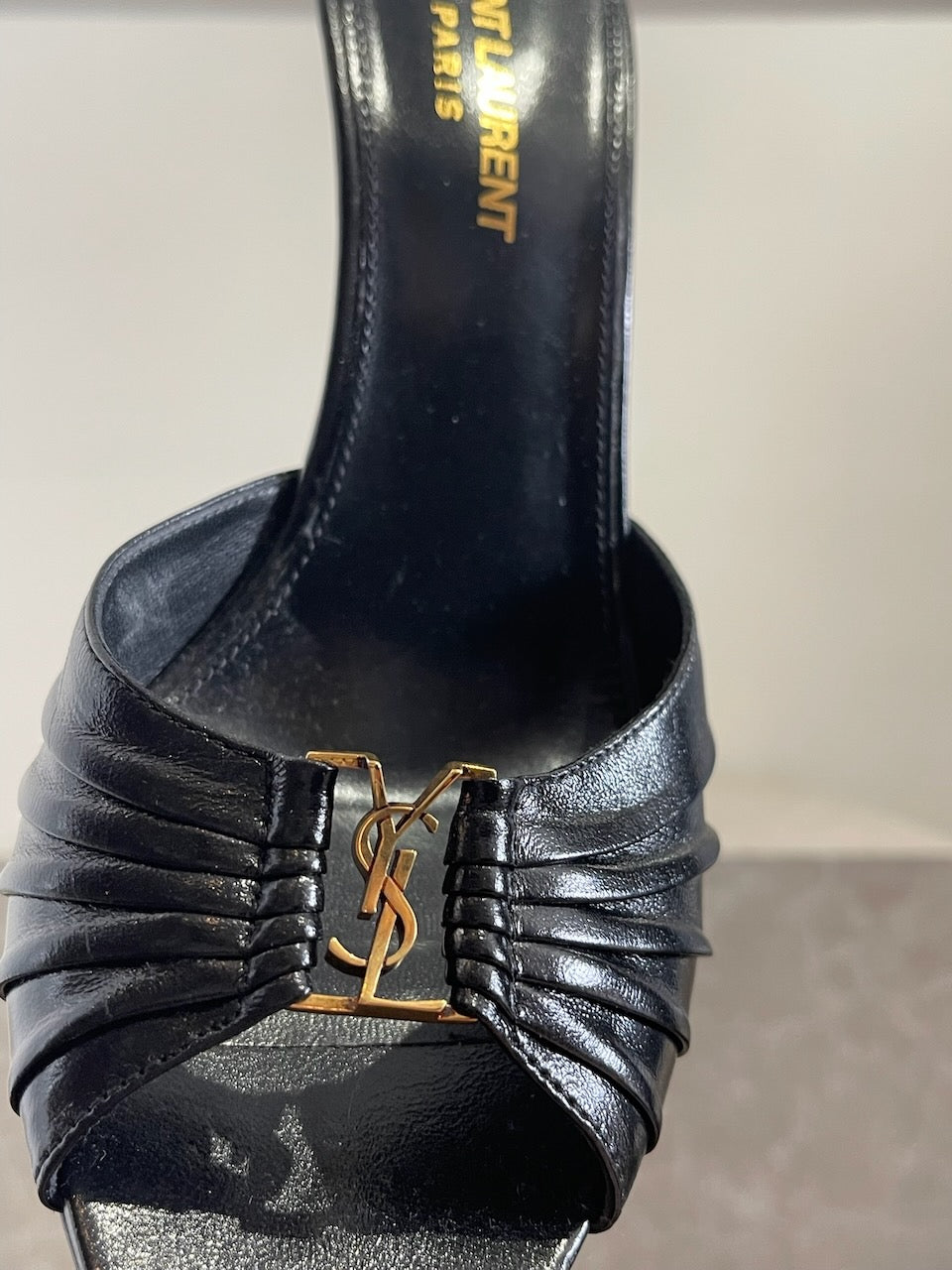 Mules Saint Laurent noires T.37,5