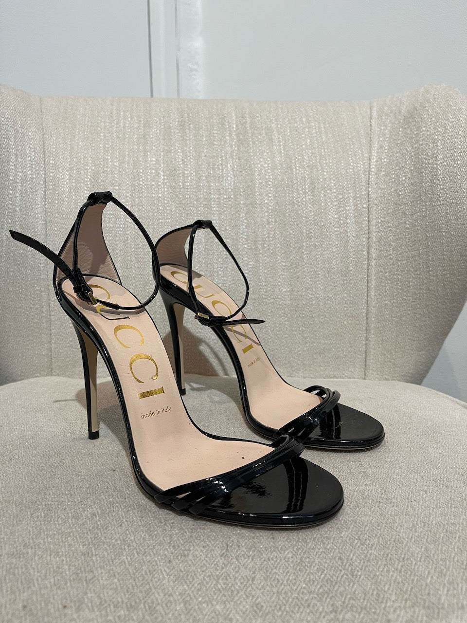 Sandales Gucci noires T.38