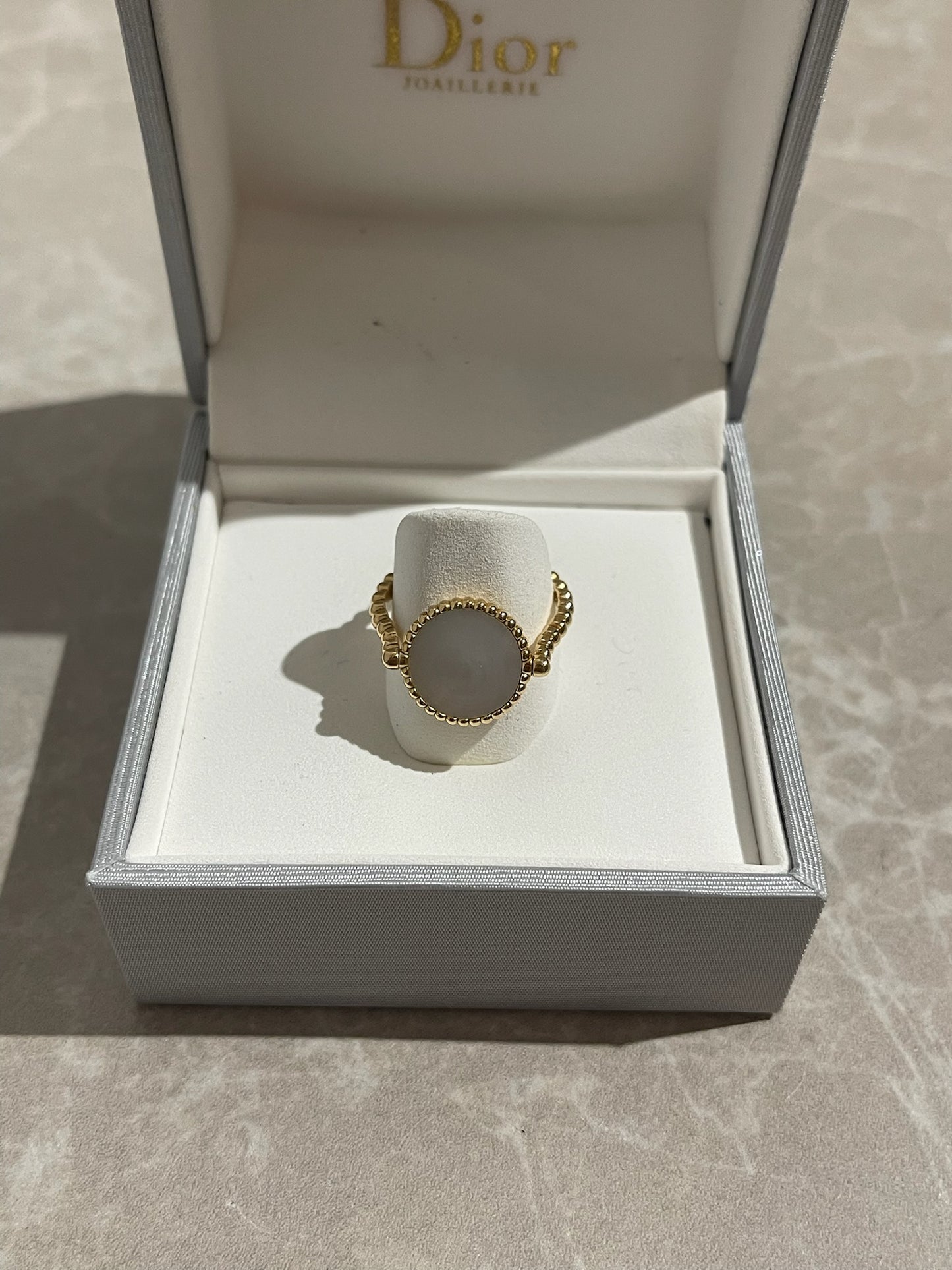 Bague Dior dorée T.54