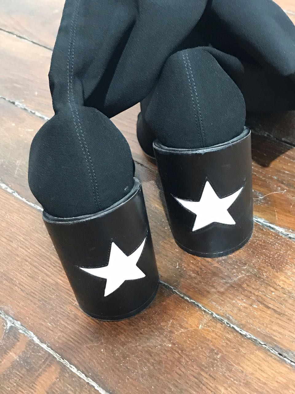 Bottes Givenchy noires T.37