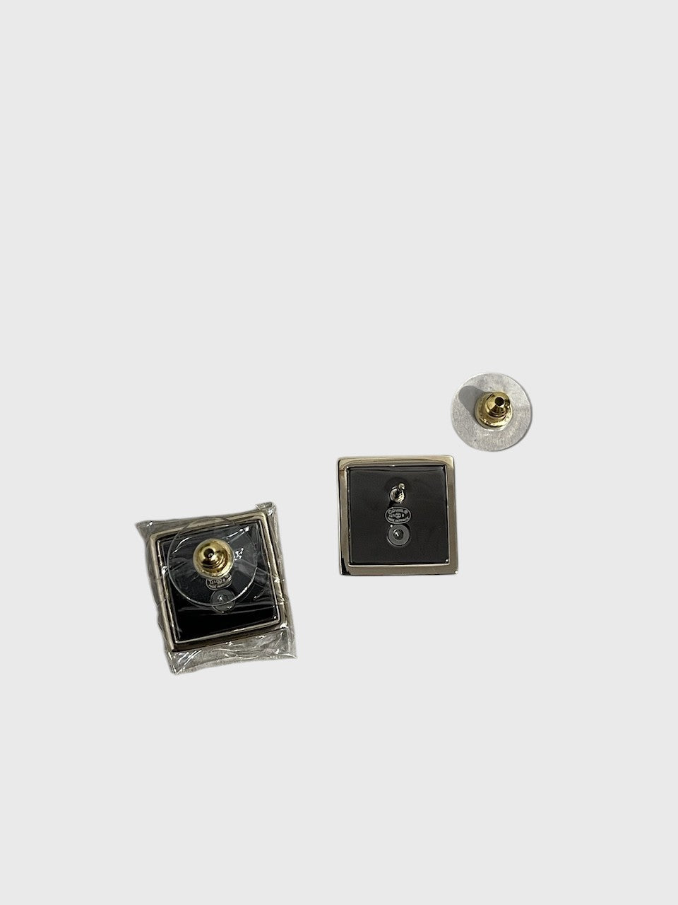 Boucles d'oreilles Chanel CC