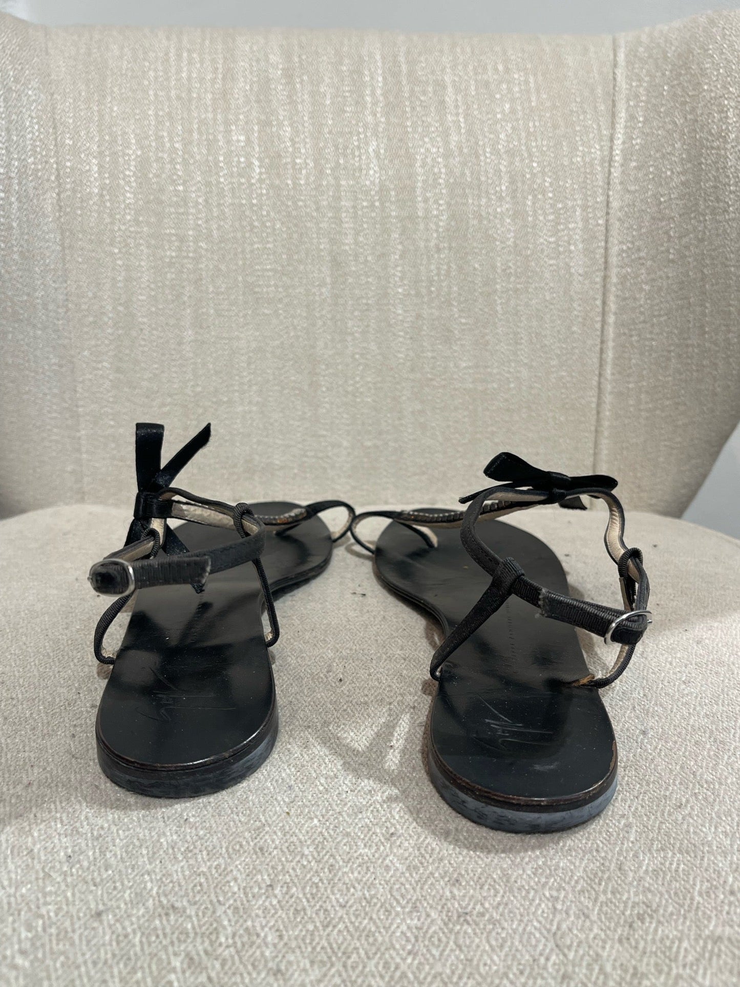 Sandales Giuseppe Zanotti noires T.38,5