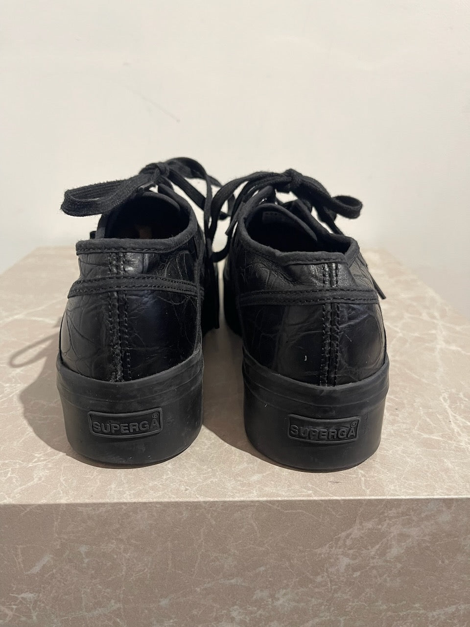Baskets Alaia x Superga T.38