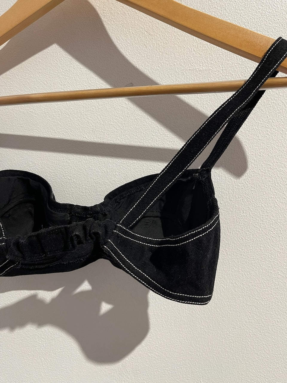 Brassiere Chanel noir T.36