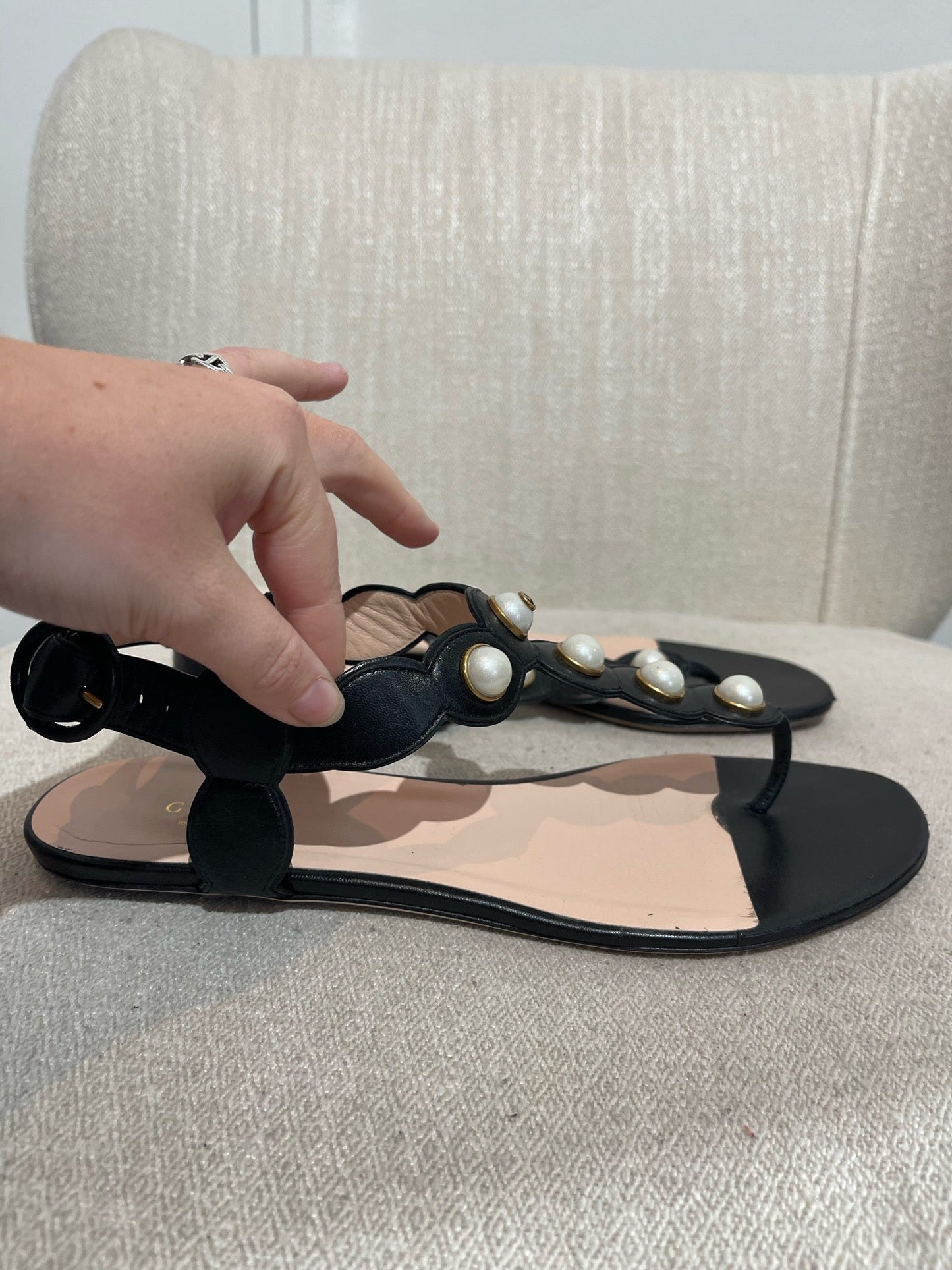 Sandales Gucci noires T.38,5