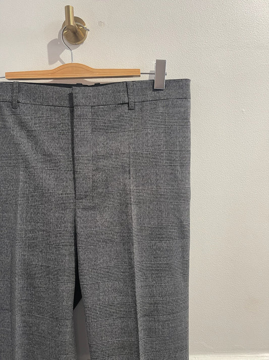 Pantalon Balenciaga gris T.42