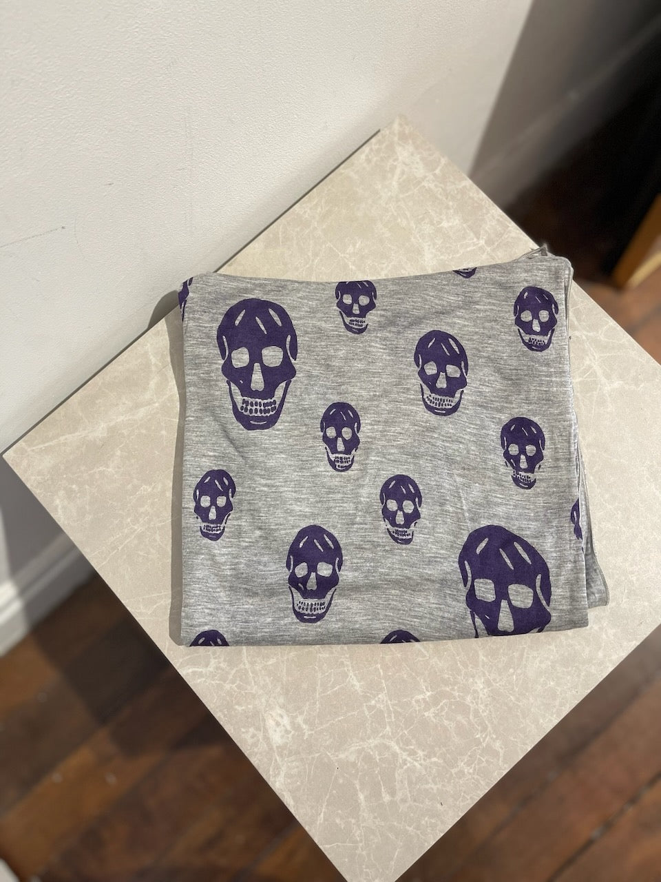 Foulard Alexander McQueen Gris