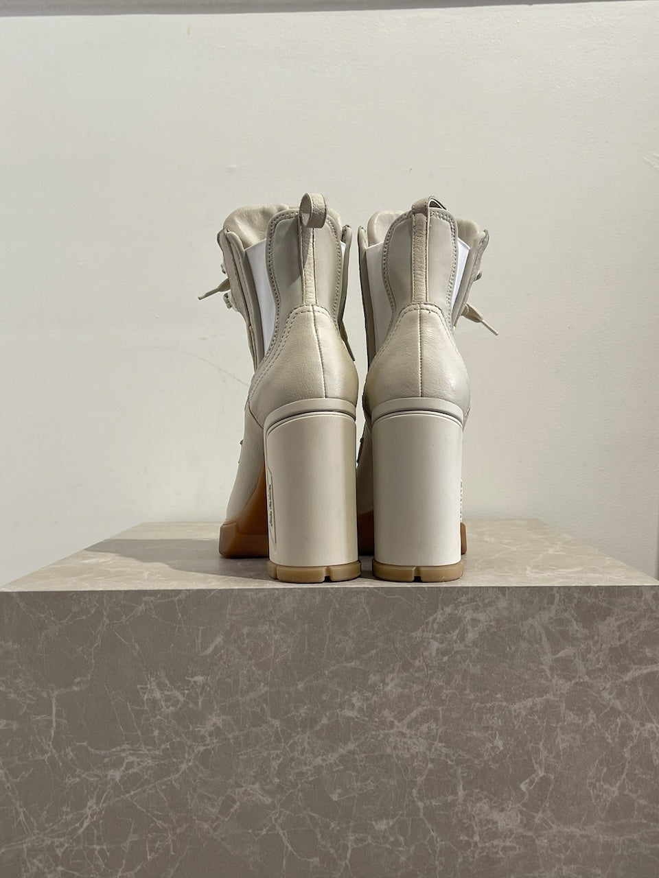 Bottines Prada beige T.38