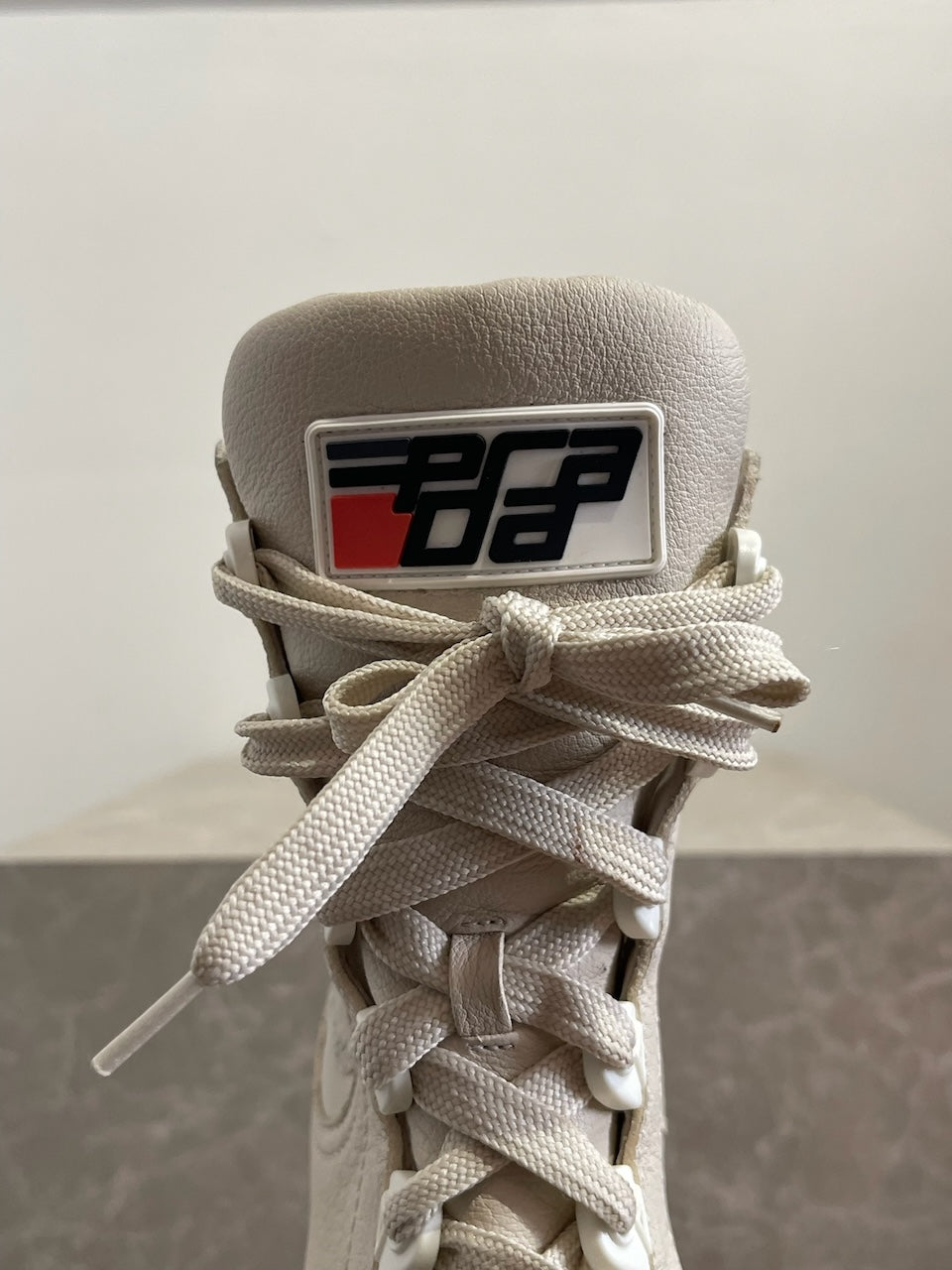 Bottines Prada beige T.38