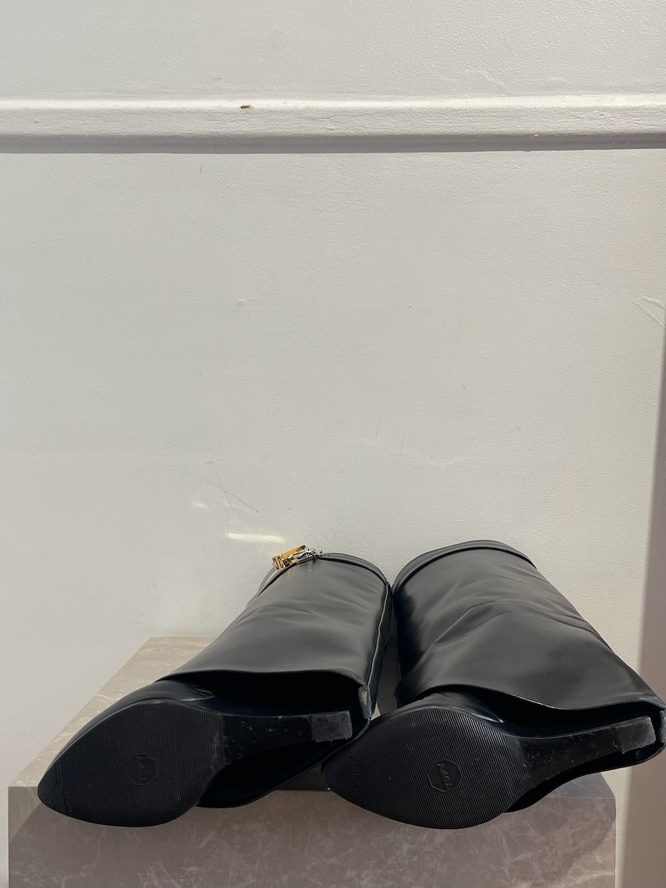 Bottes Givenchy Shark Lock T.36