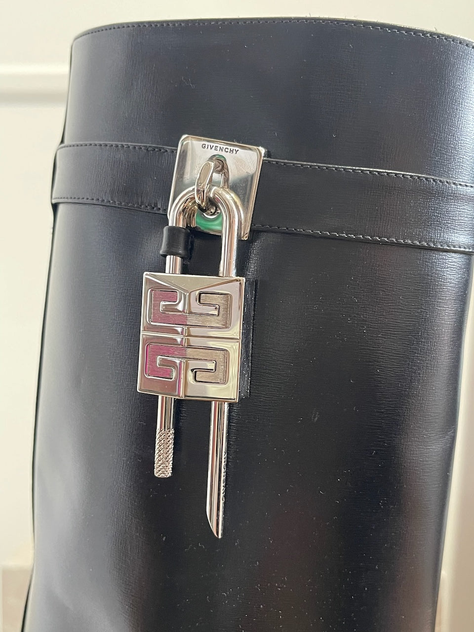 Bottes Givenchy Shark Lock T.36