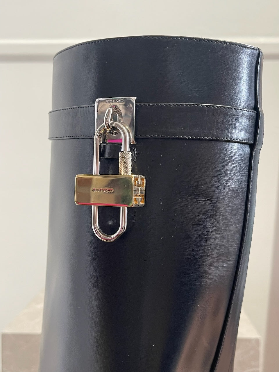 Bottes Givenchy Shark Lock T.36
