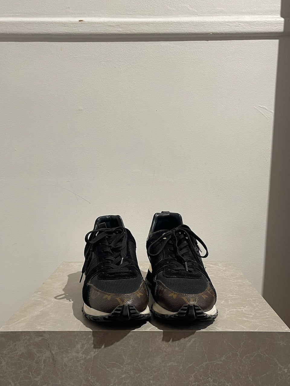 Basket Louis Vuitton Run Away T.40