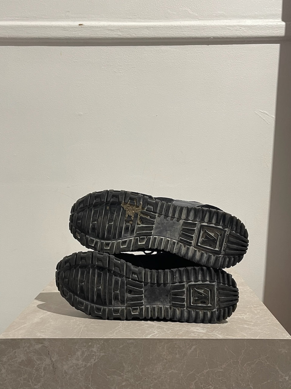 Basket Louis Vuitton Run Away T.40