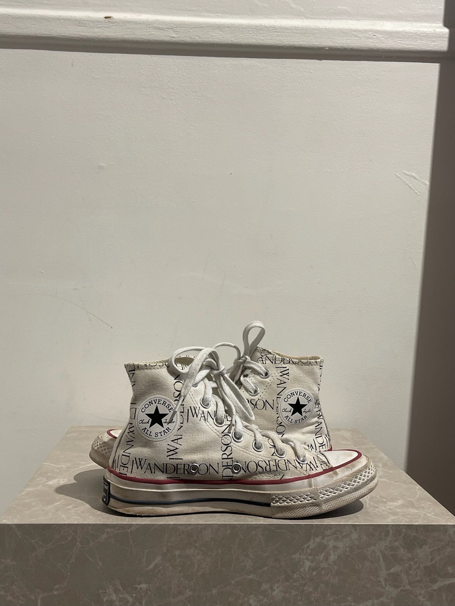 Baskets J.W Anderson x Converse T.36