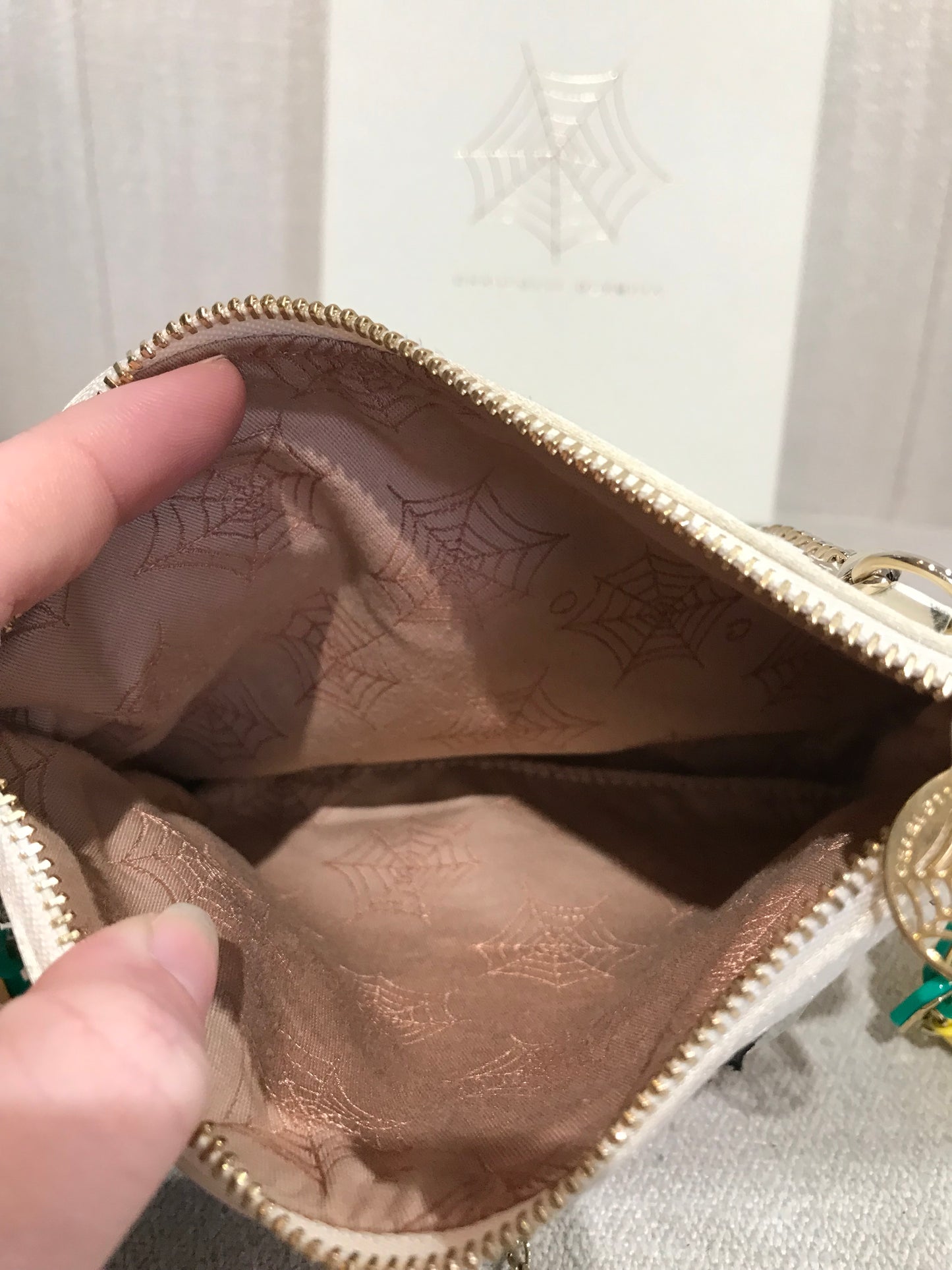 Sac Charlotte Olympia crème