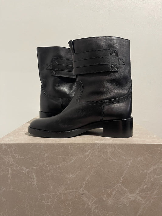 Bottines Céline noires T.40