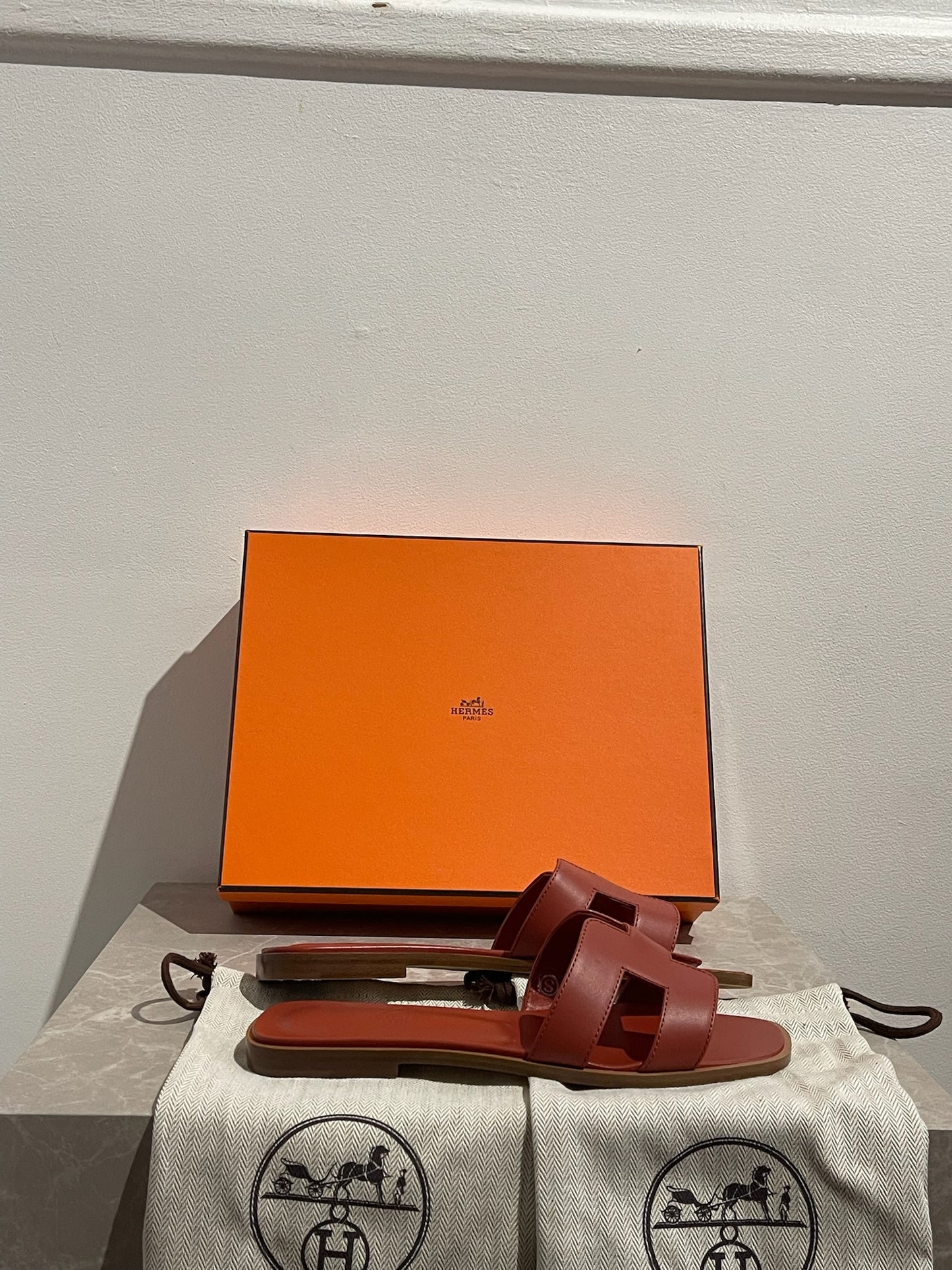 Sandales Oran Hermes T.37 NEUVE