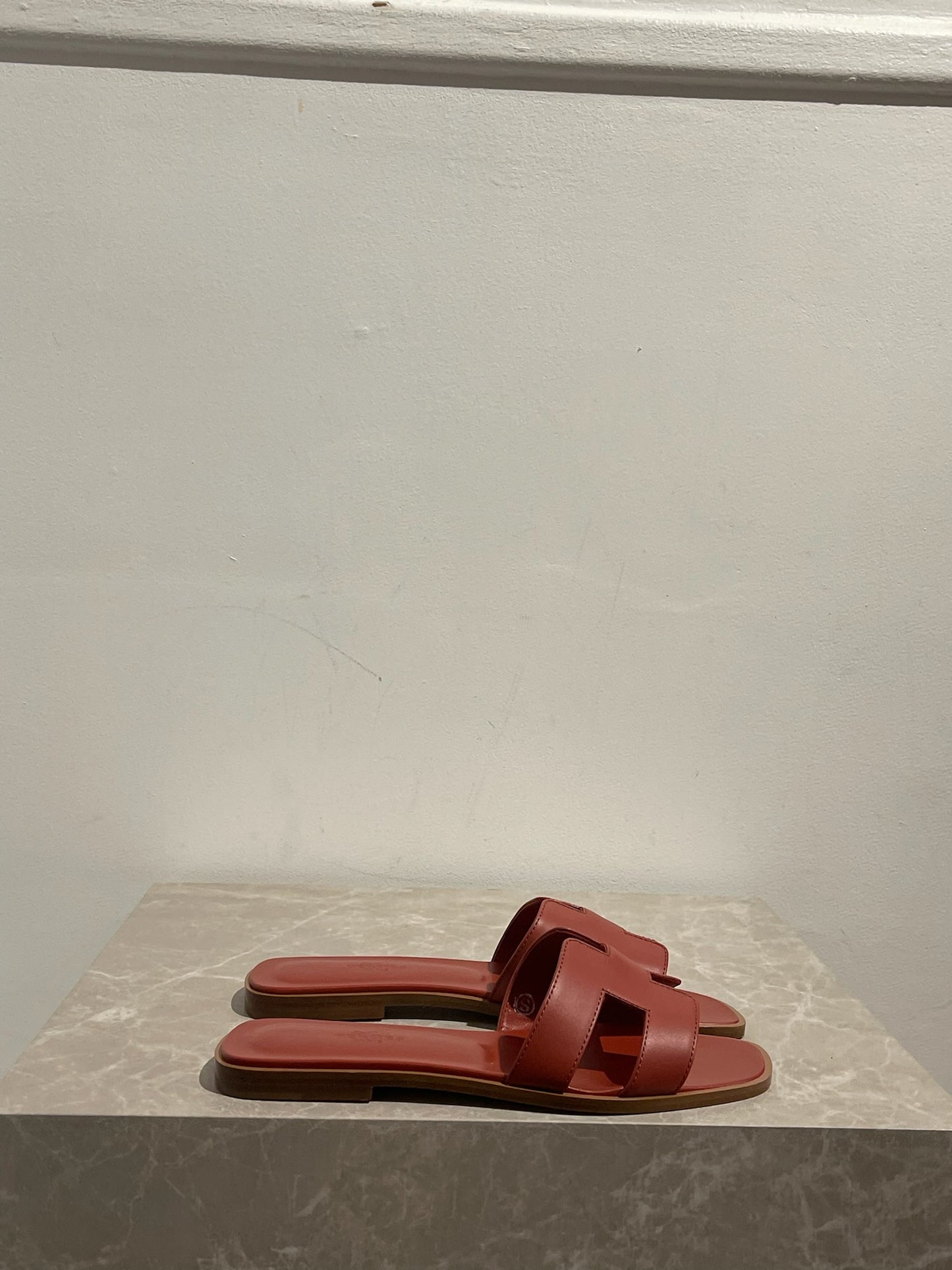 Sandales Oran Hermes T.37 NEUVE